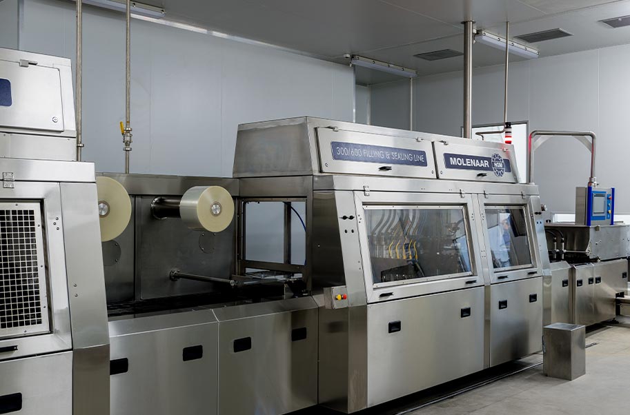 Plastic Containers Plastic Containers HG Molenaar